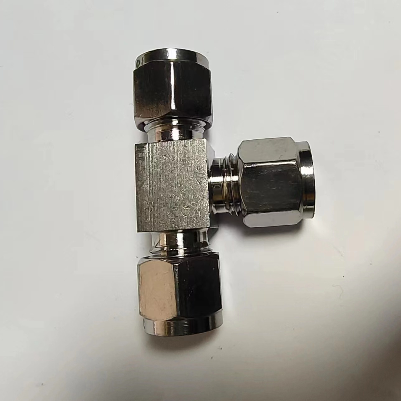 液体管接头,油压,液压卡套三通接头卡套式三通,不锈钢管接头-西部机电